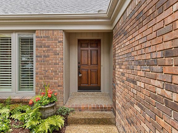 2nd image of 1845 Park Trail Dr #1845