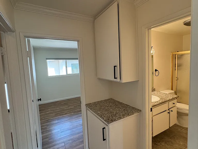 142 Virginia St #E — Photo 10