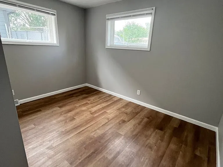 4300 S Hickory Hill Rd — Photo 28