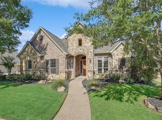 8352 Park Brook Dr, North Richland Hills, TX 76182