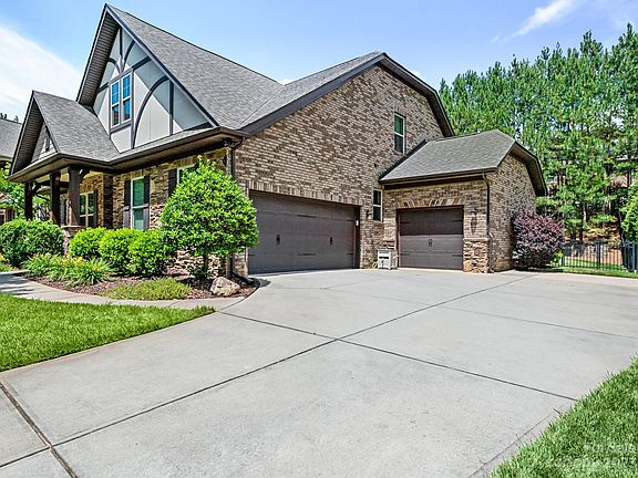 3rd image of 9044 Mossy Hill Ln