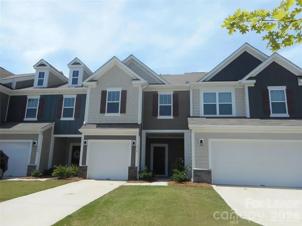 758 Earhart St, Concord, NC