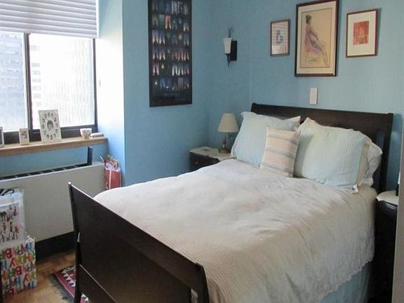 3rd image of 250 E 40th St APT 23B