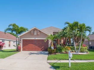 705 Addison Dr NE, Saint Petersburg, FL 33716