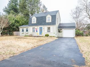 758 Laurel St, Longmeadow, MA 01106