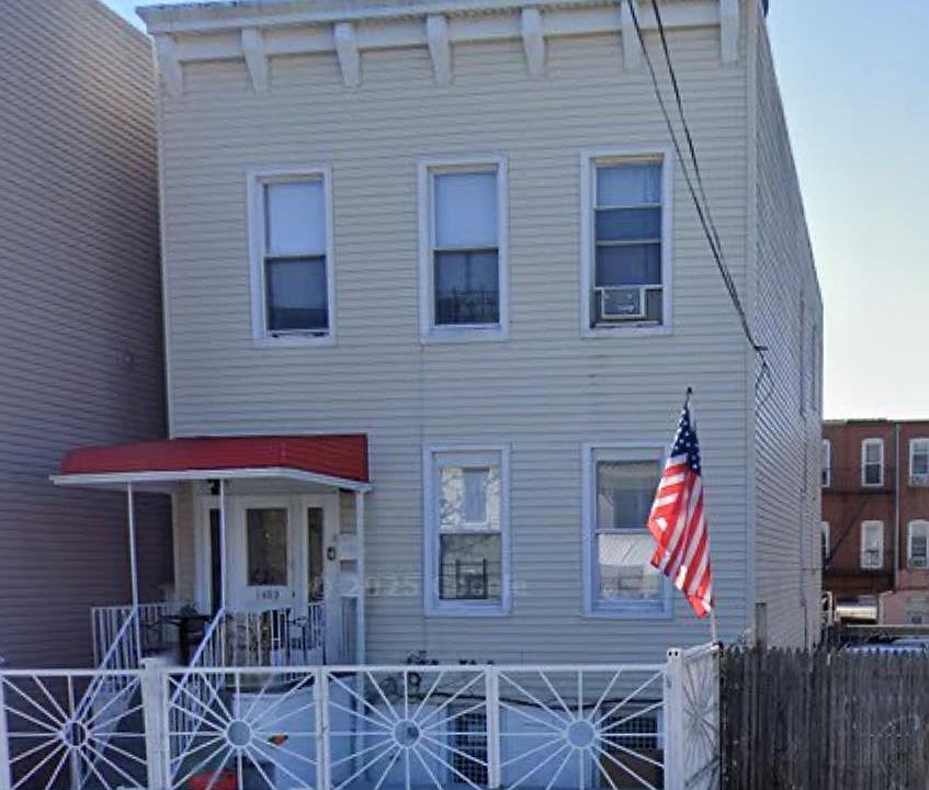 1st image of 1403 Leland Avenue