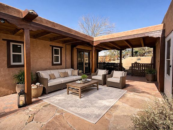 5th image of 7 Tierra Madre Rd