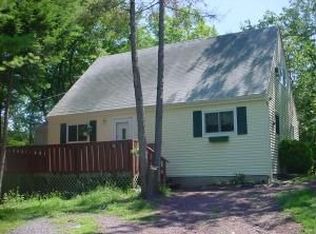 544 Highpoint Dr, Bartonsville, PA 18321