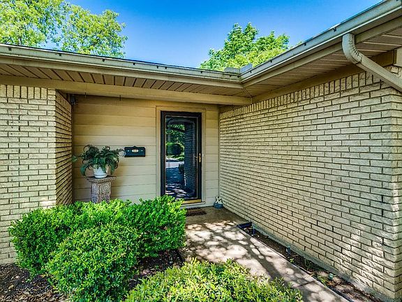 2nd image of 5812 Sandra Dr