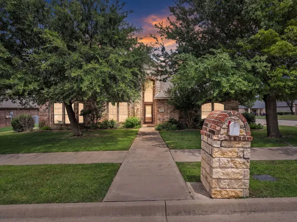 3809 Sumner Ct, Sherman, TX 75090