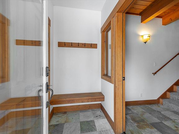 5th image of 10260 Schaffer Dr