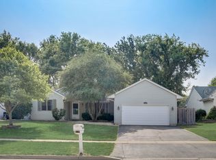 1609 Ash Ave, Woodstock, IL 60098