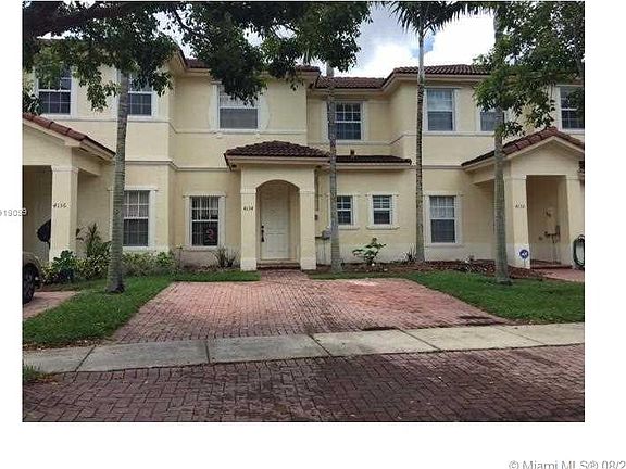 3rd image of 4136 NE 24th St #4136