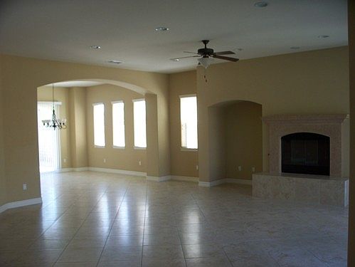 4th image of 57626 Barristo Cir