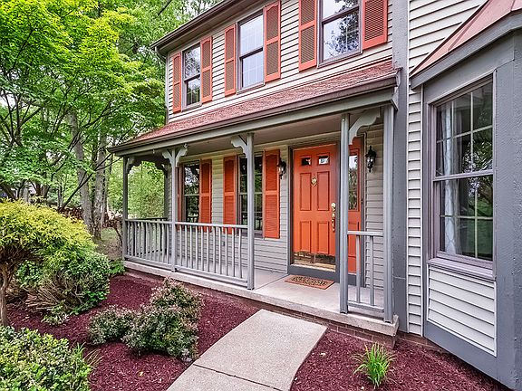 5th image of 142 Gristmill Ln