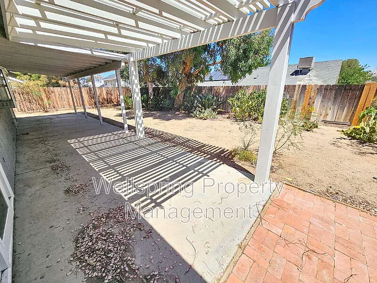 528 Heatherglen Dr — Photo 16