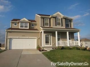 16608 Loop St, Omaha, NE 68136