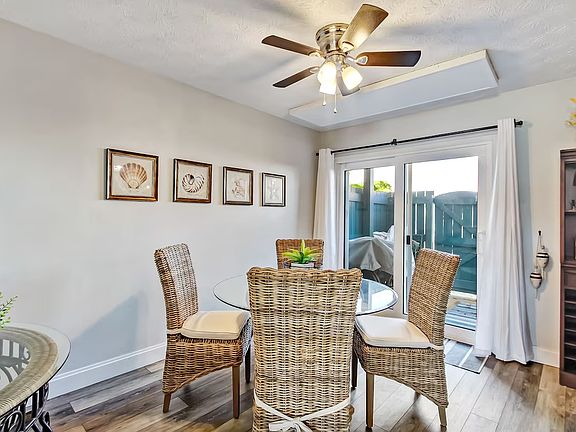 5th image of 631 Tarpon Ave APT 6363