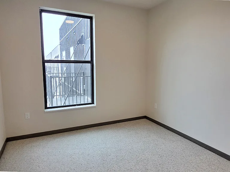 Latitude44 — Photo 47