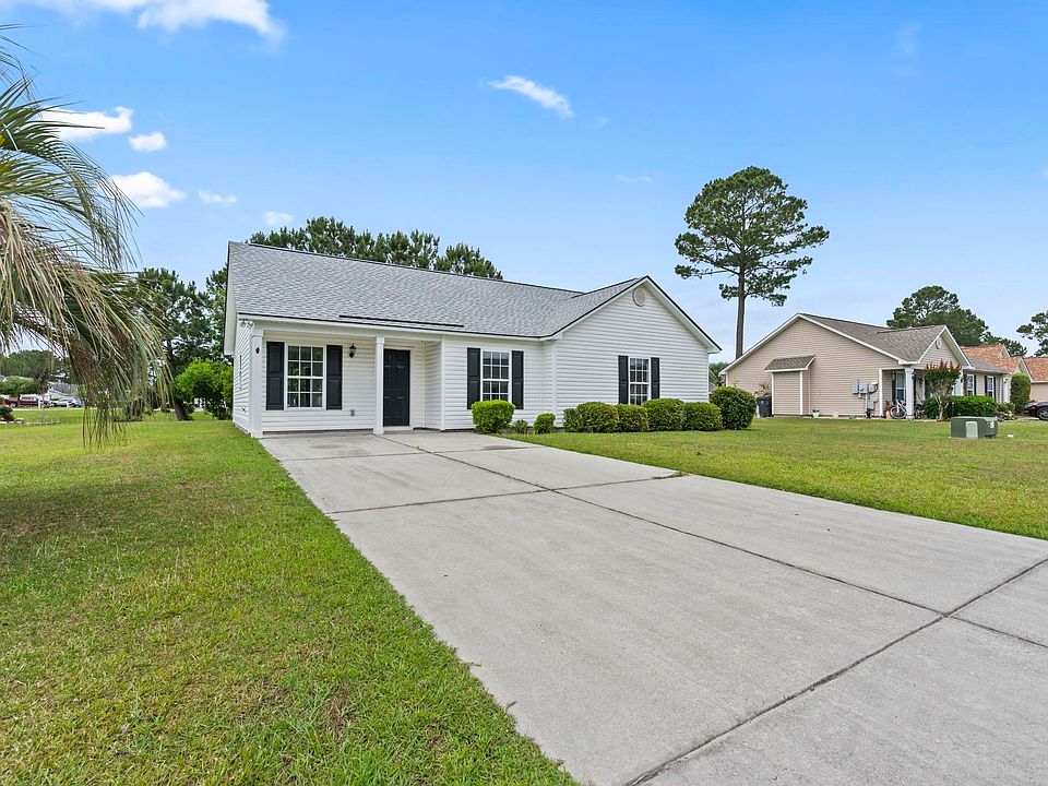 1st image of 957 Bellflower Dr.