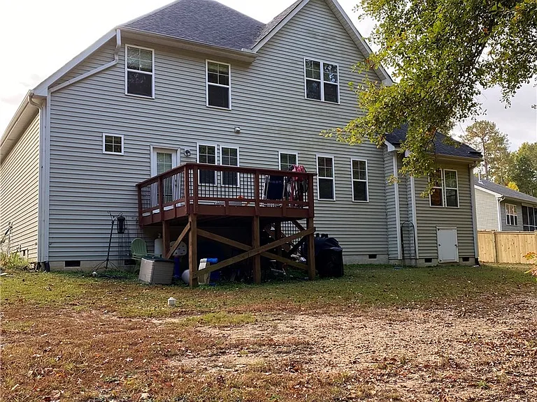 1509 Wiggins Dr — Photo 2