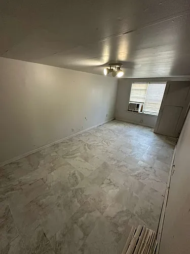 344 E Woodrow Pl Photo 1