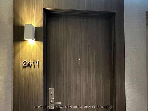 2nd image of 185 Roehampton Ave #2411