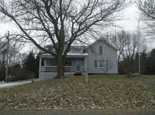 4001 Dexter Trl, Stockbridge, MI 49285