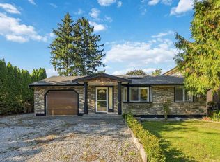 20225 Lorne Ave, Maple Ridge, BC V2X1E9