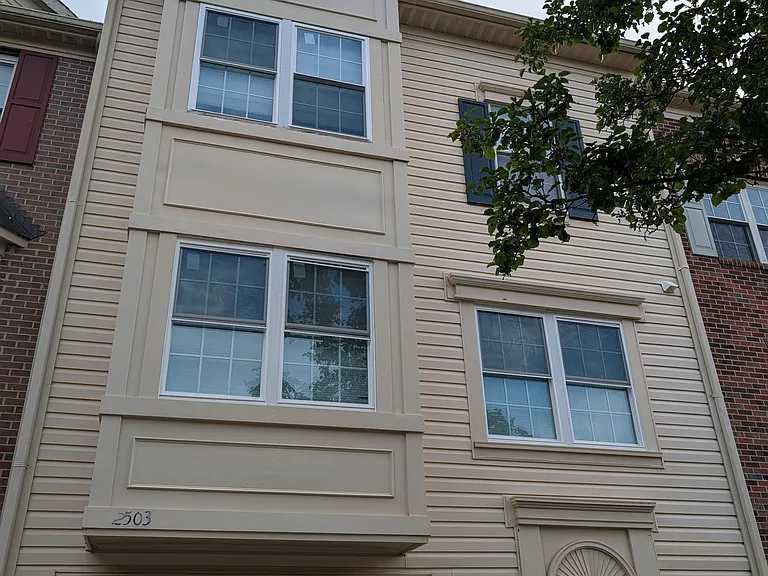 2503 Smoketree Ln — Photo 1