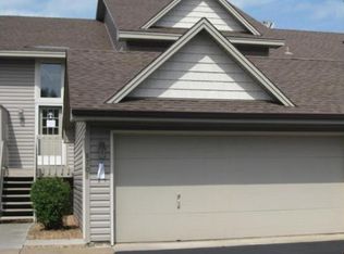 8708 Cottonwood Ln N, Maple Grove, MN 55369