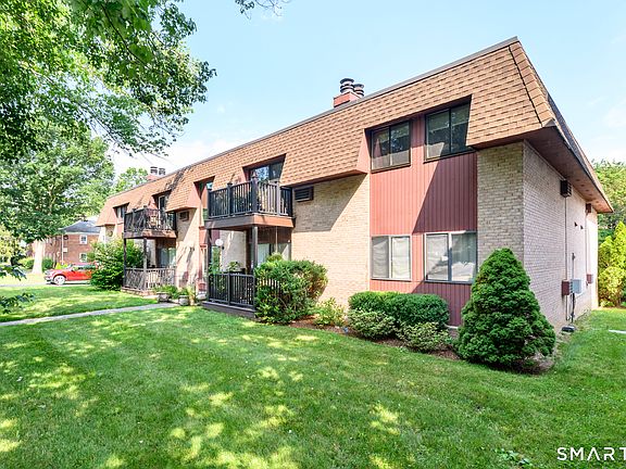 3rd image of 76 Maple Tree Avenue #3