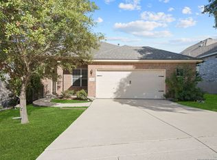 2746 Lakehills St, San Antonio, TX 78251