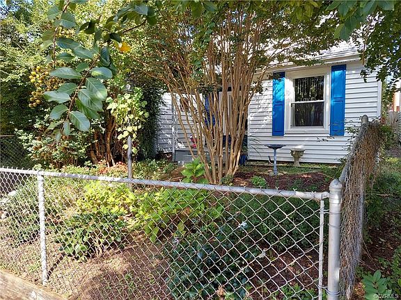 5th image of 2010 Maplewood Ave