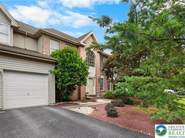 4204 Maria Ln, Bethlehem, PA 18017