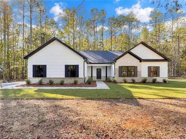 18032 Northview Cir, Northport, AL 35475