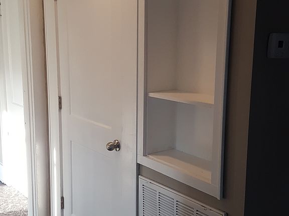 4th image of 109 E Manning St APT 3