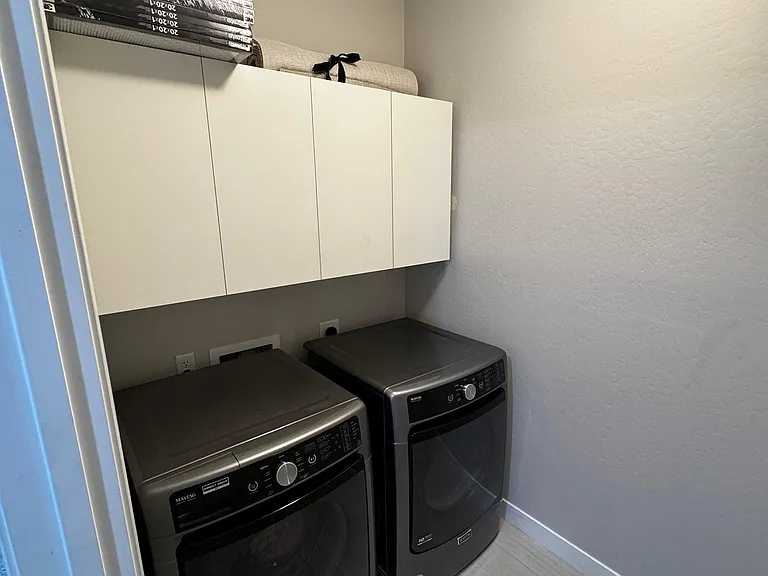 648 W Winchester Dr — Photo 14