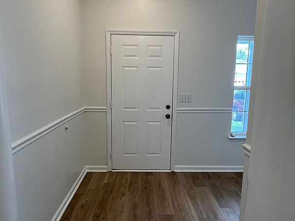 3rd image of 1408 Barouche Ct