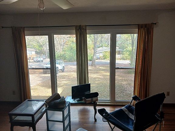 4th image of 230 Westridge Dr