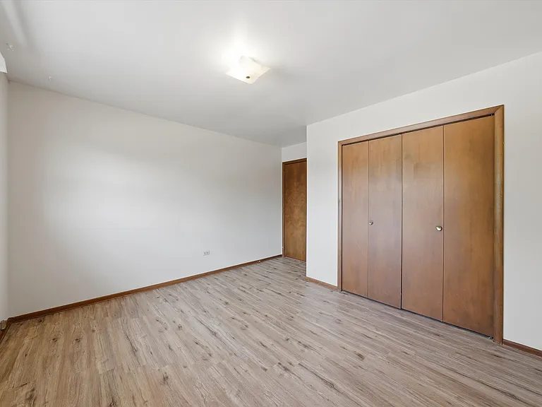4050 Violet Ln — Photo 6