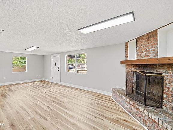 3rd image of 8134 GALVESTON Avenue