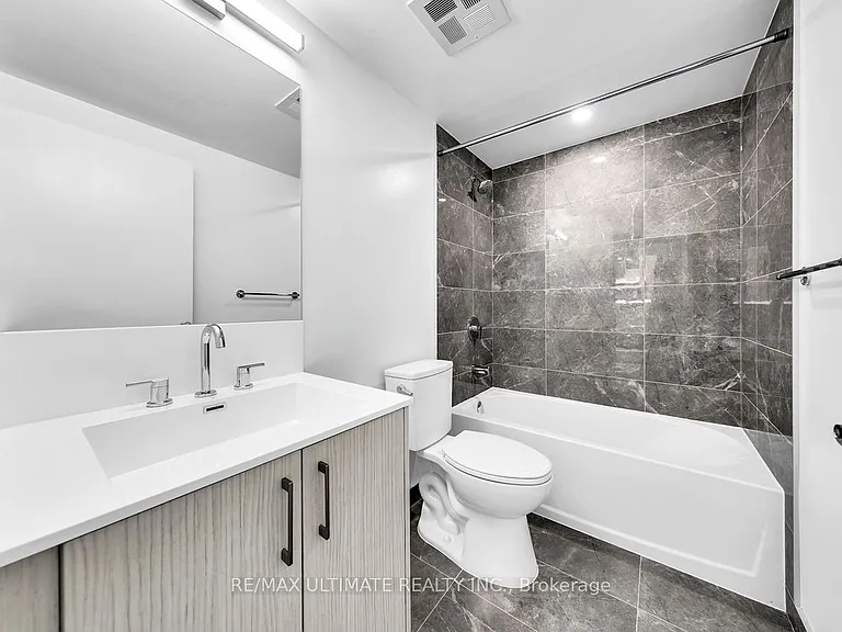 4010 Eglinton Ave W #519 — Photo 21