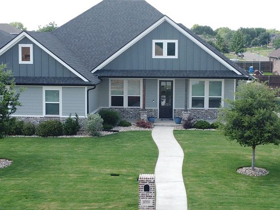 4th image of 10116 T Bury Ln