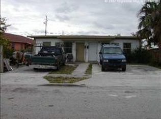 561 W 6th St, Riviera Beach, FL 33404