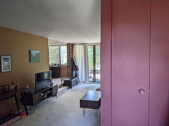 5th image of 2105 Walsh View Ter #15-203