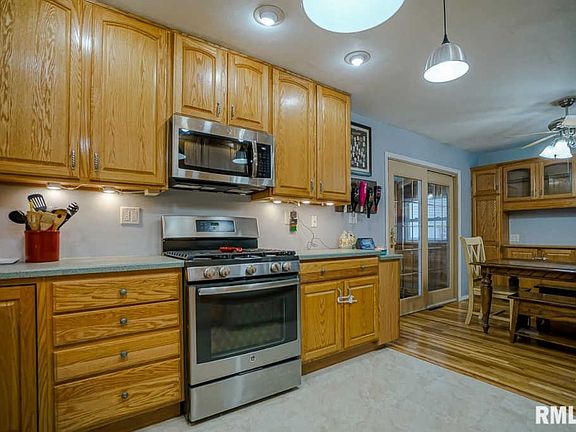 4th image of 5732 N Rosemead Dr