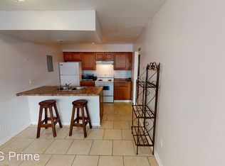 319 E Hillsdale St APT 3, Lansing, MI 48933