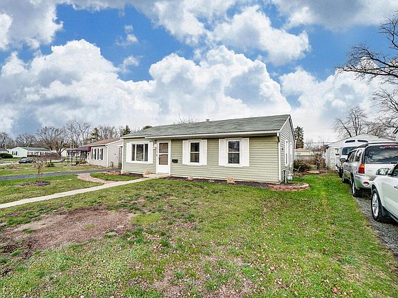 2nd image of 2752 Claude Dr