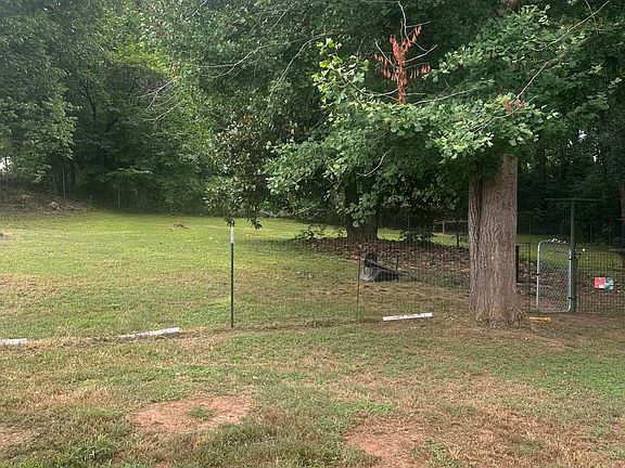 4th image of 25 Talley Ln